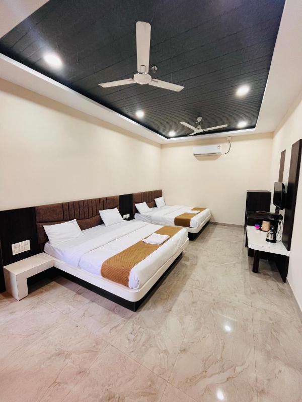 Hotel Basil Inn - image 9