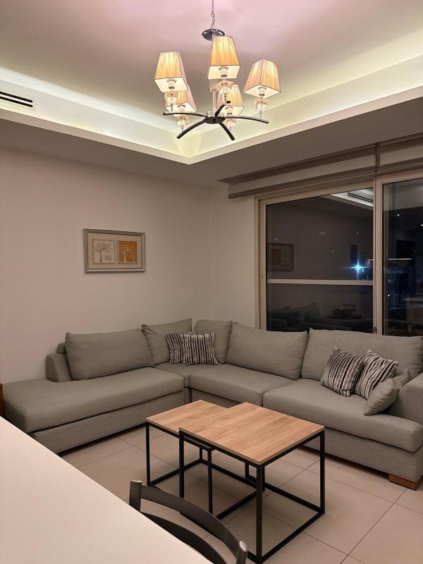 2 BR 100 sqm Modern Apt Abdoun - image 1