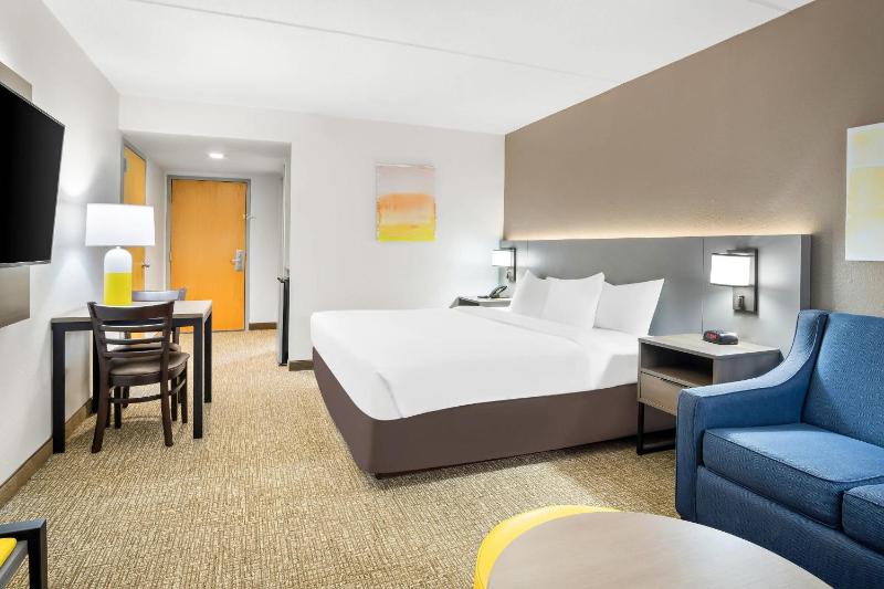 Comfort Inn Gold Coast - image 28