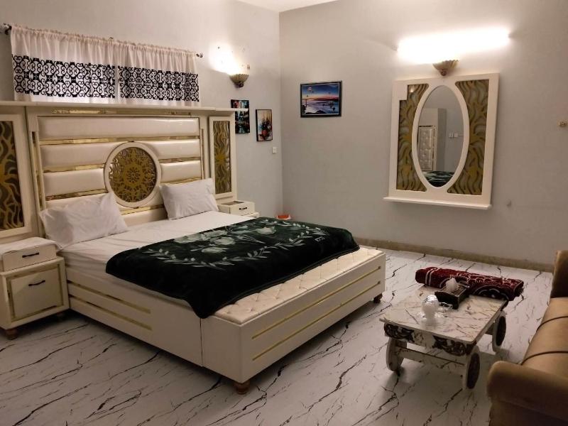 Family Guest House - image 4
