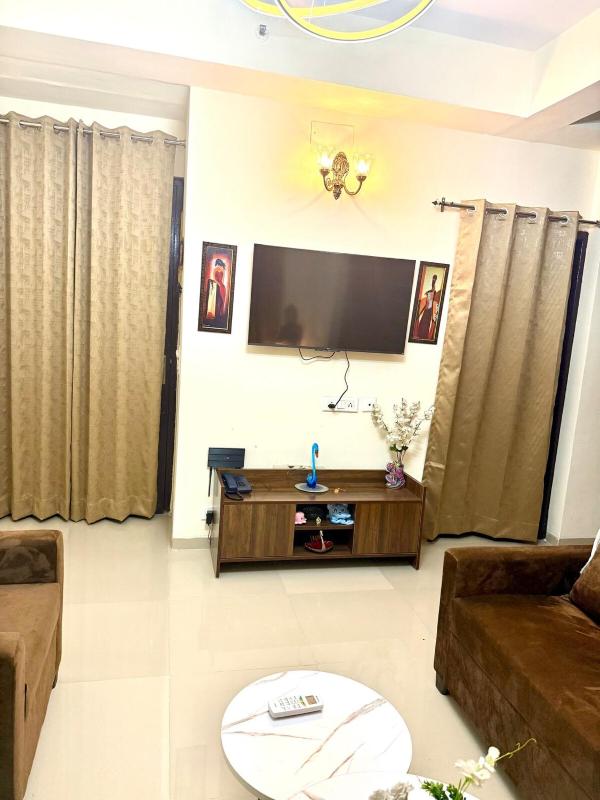 3 bhk luxury 4 AC flat in Vaishali 4 balconies - image 17