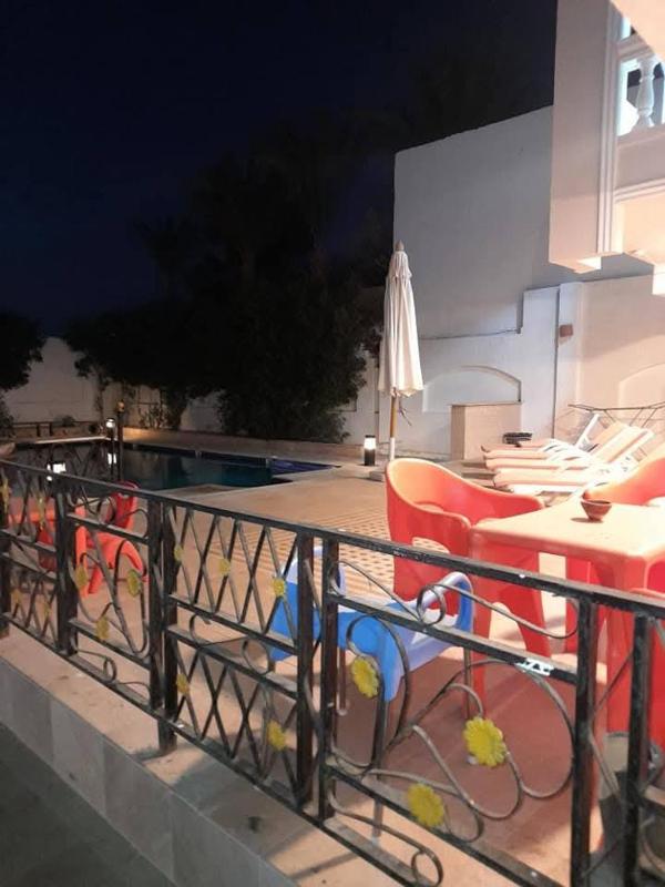Private villa with swimming pool - image 27