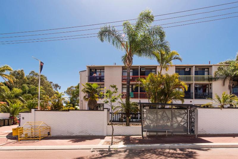 Billabong Backpackers Resort - image 12