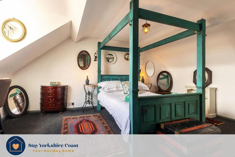 Quaint Fishermans Cottage 2-Bed with Sea Views - image 27
