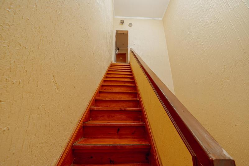 DownTown Guest House - image 3