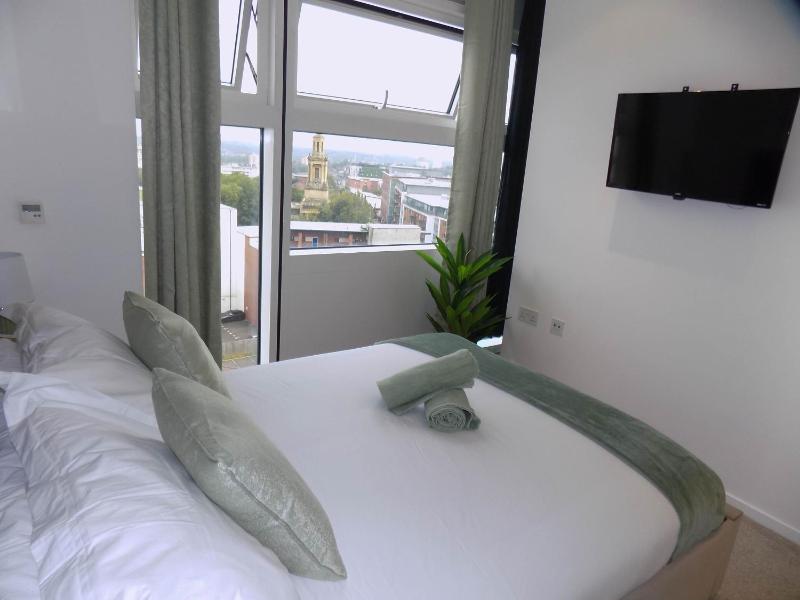 B1 Deluxe Suite - image 7