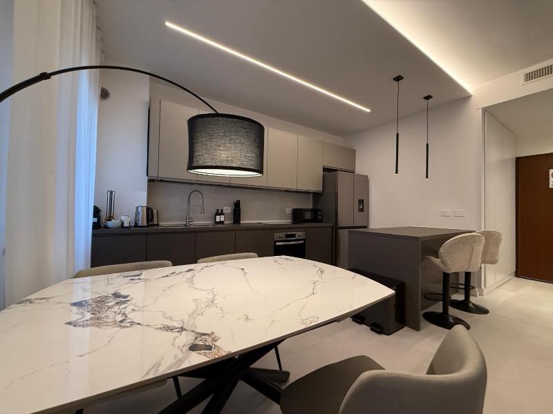 [Arena a piedi] 3 camere 2 bagni + parking - image 12