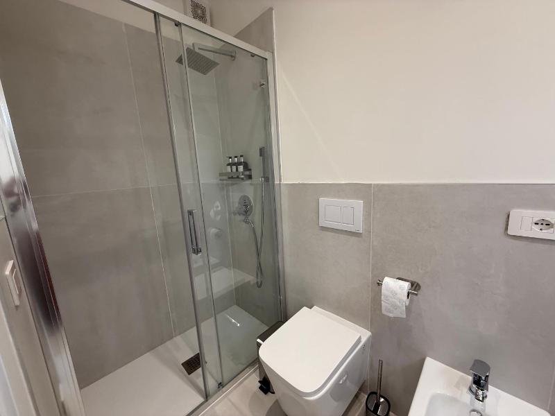 [Arena a piedi] 3 camere 2 bagni + parking - image 10