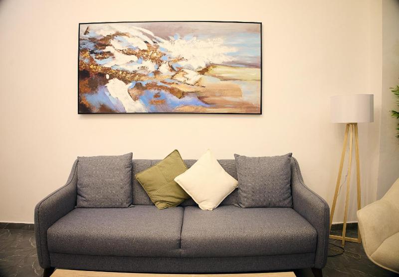 Appartement Moderne Centre ville BZV - image 13