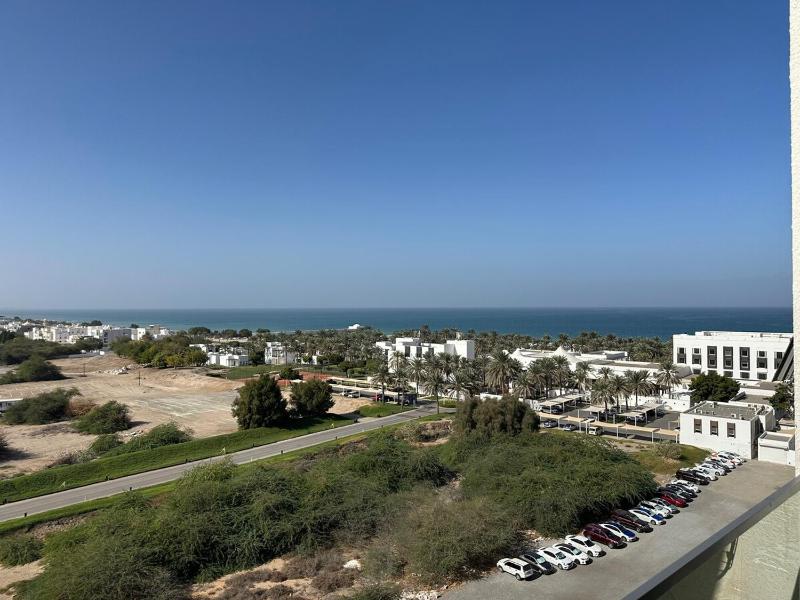 Pinnacle Row Panoramic 2BR Oasis - image 11