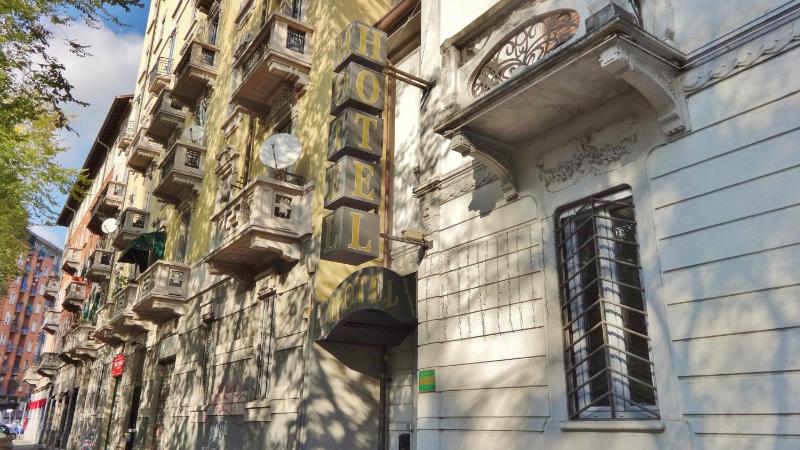 Lux Hotel Durante - image 14