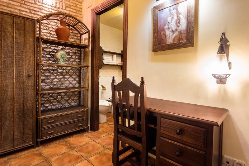 One-Bedroom Apartment (4 Adults) image 3