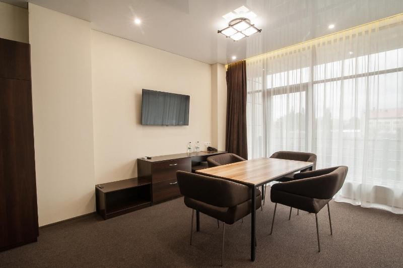 Suite image 3