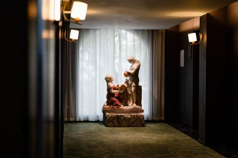 Cavalier Hotel Chongqing - image 16