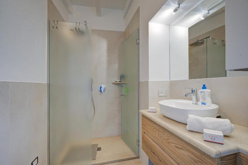 Peschiera Apartments Near The Lake - image 7