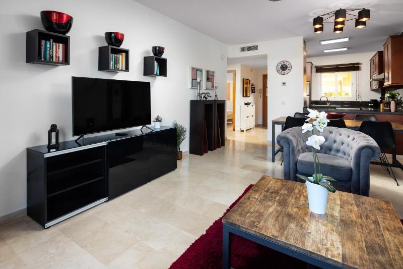 Malibu Mansions by the beach by ALFRESCO STAYS - image 39