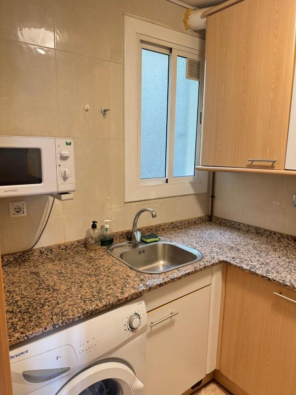 NEW! Apartment for 4 people near the beach in Poblenou - image 9