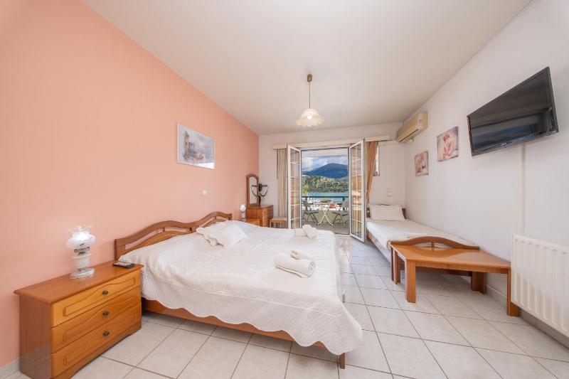 Myros Studios - image 21