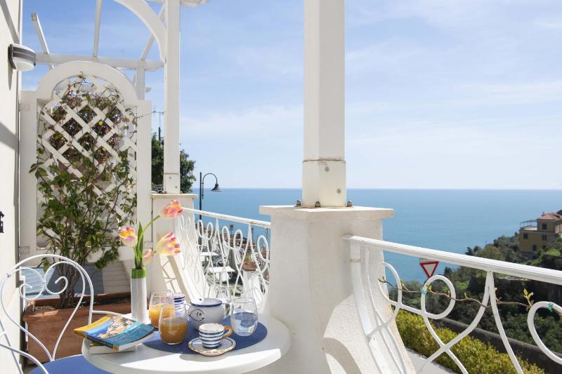AMORE RENTALS - Villa Costa Incantata - image 18