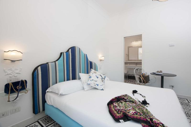 AMORE RENTALS - Villa Costa Incantata - image 46
