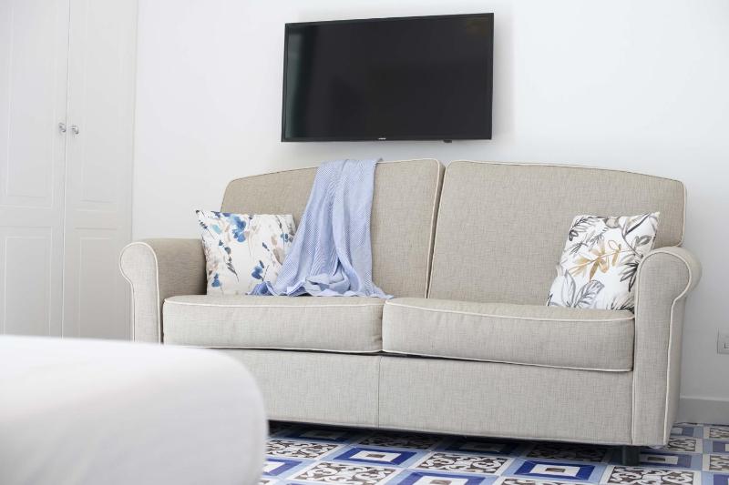 AMORE RENTALS - Villa Costa Incantata - image 38