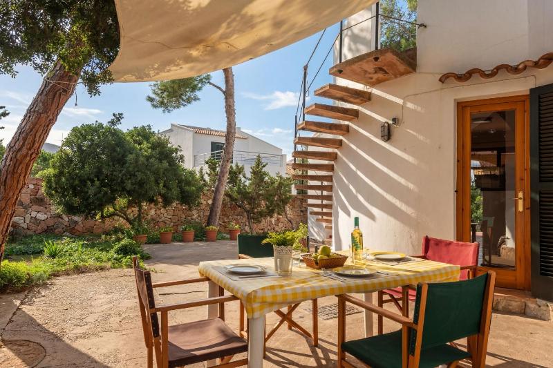 Pons Bosch 2 bedroom house Cala Blanca - image 14