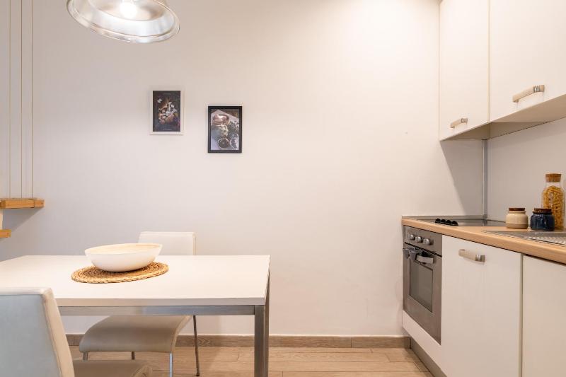 Como Sunny Loft - image 20