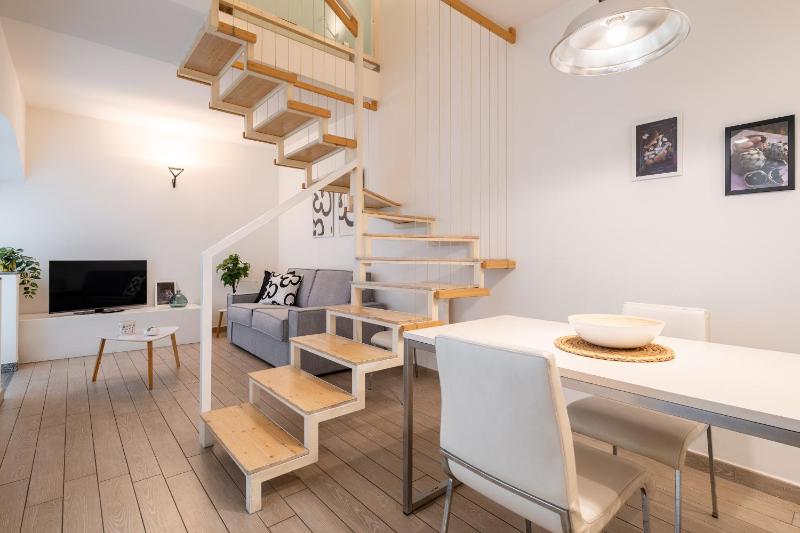 Como Sunny Loft - image 38