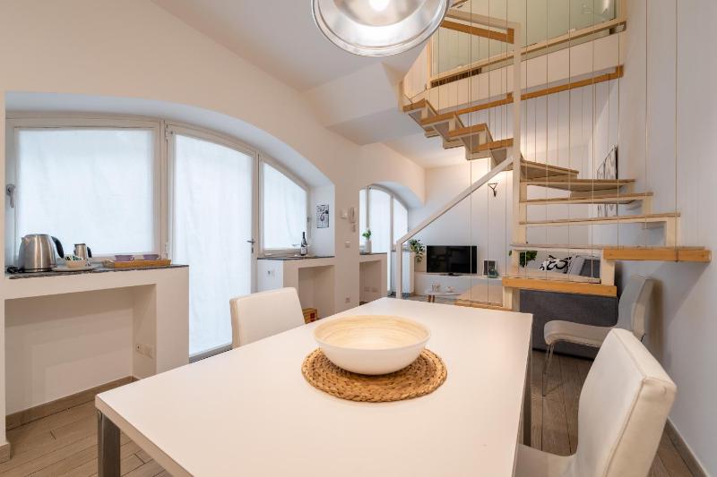 Como Sunny Loft - image 49
