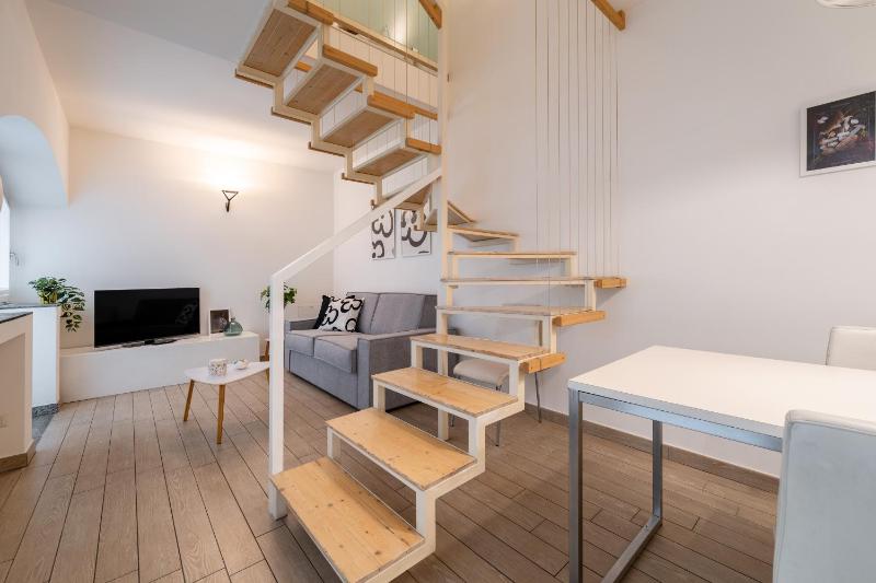 Como Sunny Loft - image 39