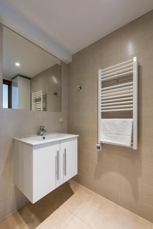 Luxury Studio with a River View image 3