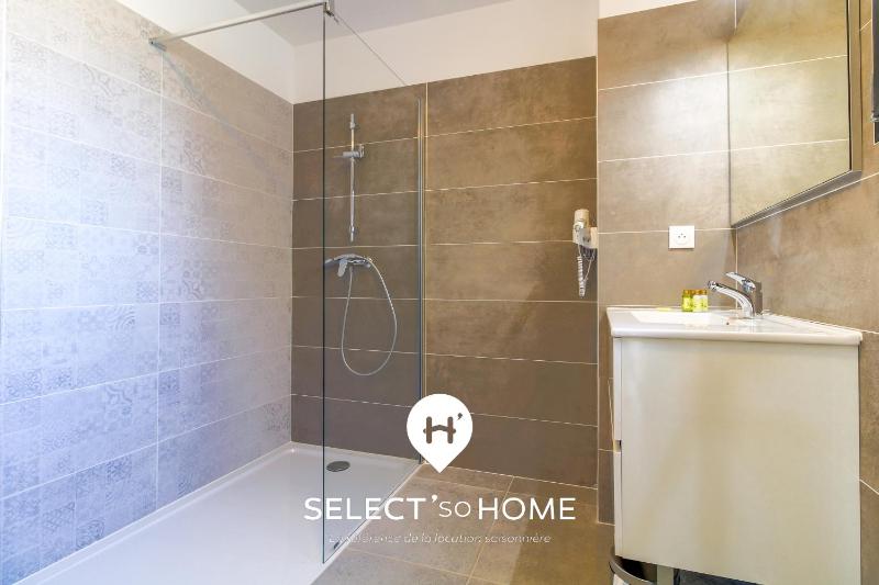 SELECT'soHOME - T3 - Résidence avec piscine et cascade ! - CAPNAT-C03 - image 12