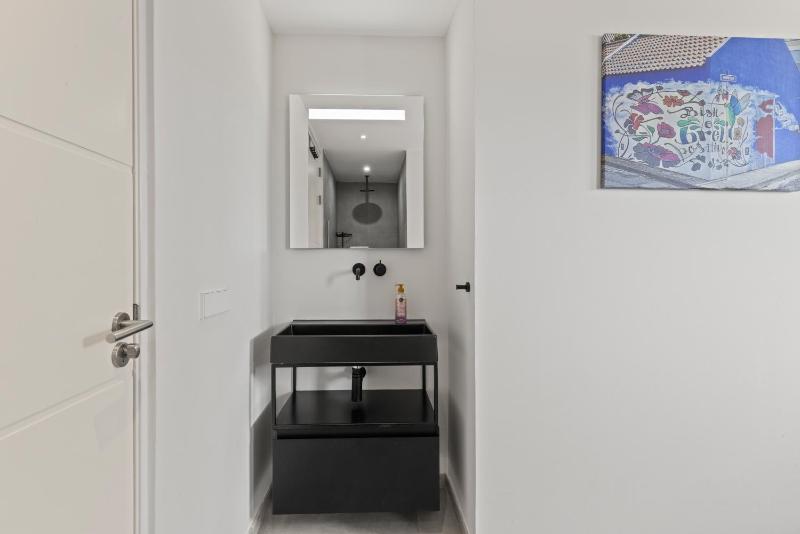 Jan Sofat LUX A15 Penthouse with private rooftop terrace - image 21