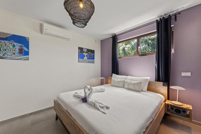 Jan Sofat LUX A15 Penthouse with private rooftop terrace - image 27