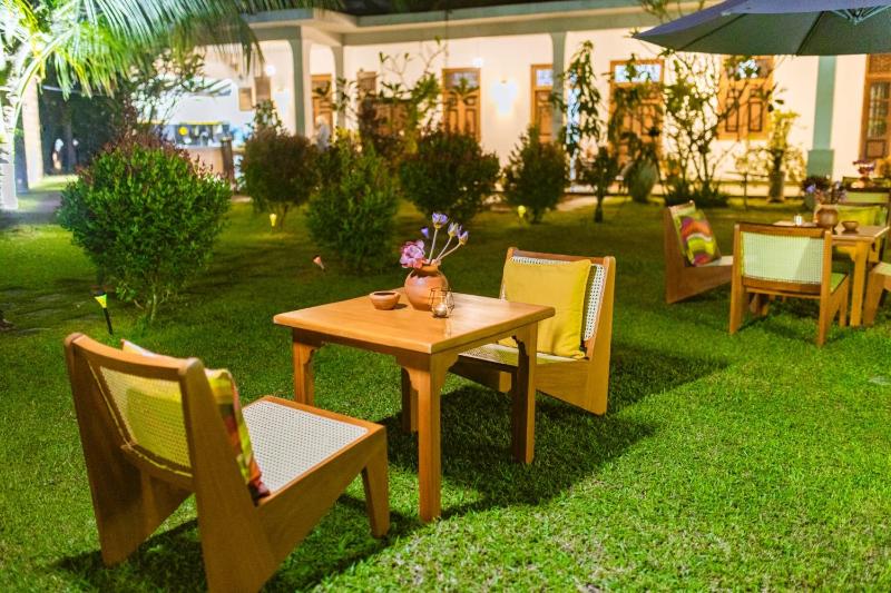 Noeline Villa - image 35