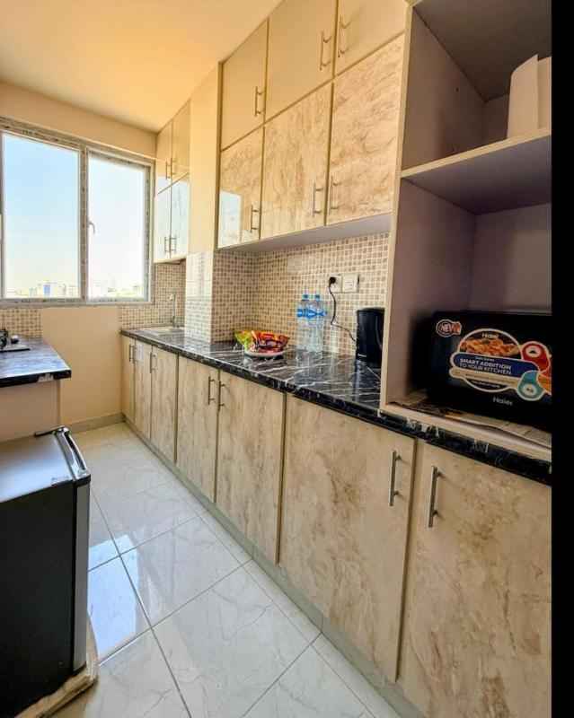 Gourmet Getaway Three by Jannat Vacation Rentals - image 2