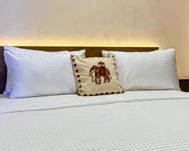 Gourmet Getaway Three by Jannat Vacation Rentals - image 6