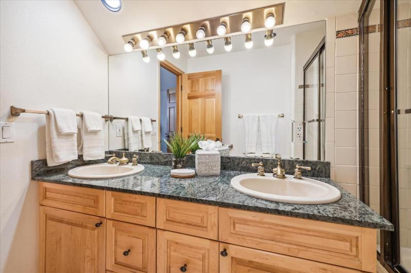 Corral 309W: Warrior's Mark Condo Fireplace & Sauna | Walk to Peak 9! - image 12