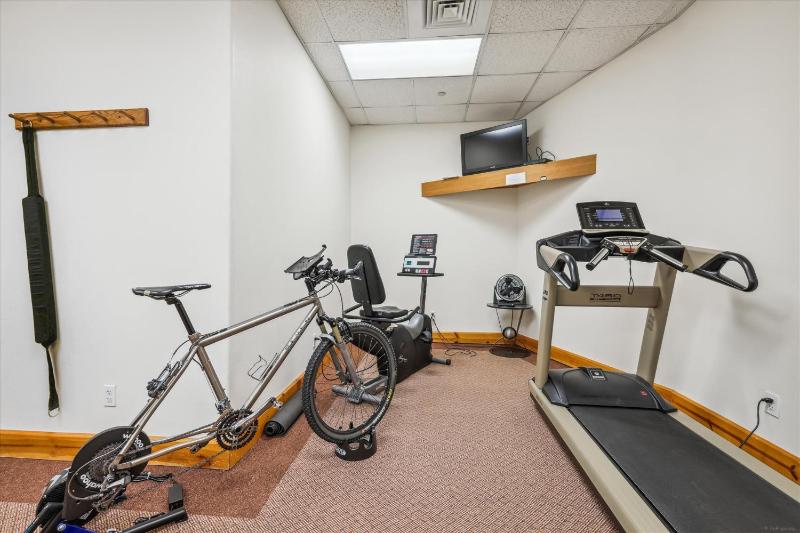 Corral 309W: Warrior's Mark Condo Fireplace & Sauna | Walk to Peak 9! - image 24