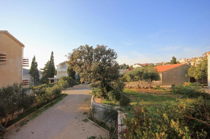 Apartment Novalja 9403d - image 4