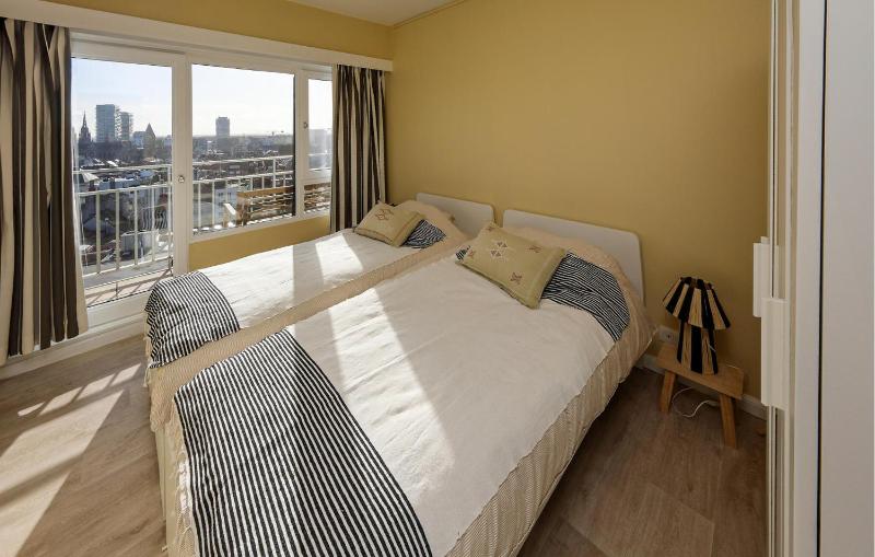 2 Bedroom Amazing Apartment In Oostende - image 18