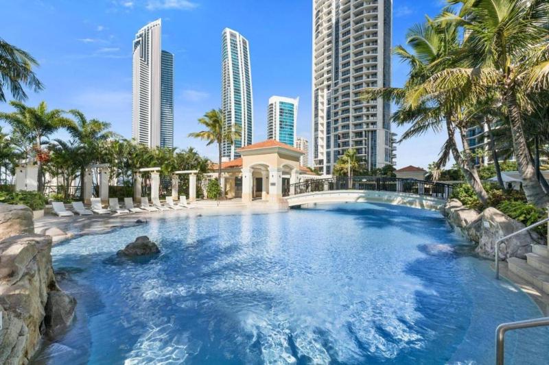 Chevron Heights Lv15 - image 1