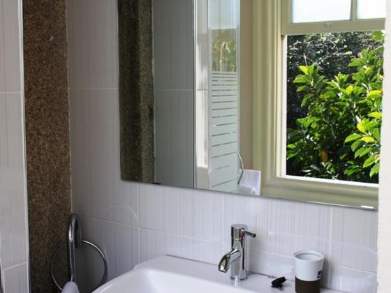 Quadruple Room image 4