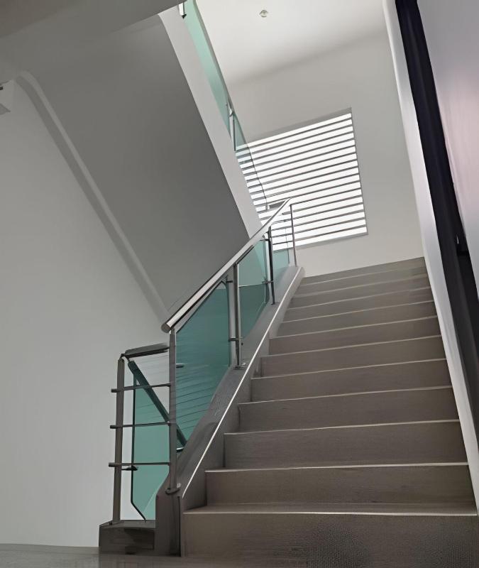 (304) Loft Remodelado y Equipado en Granada - image 2