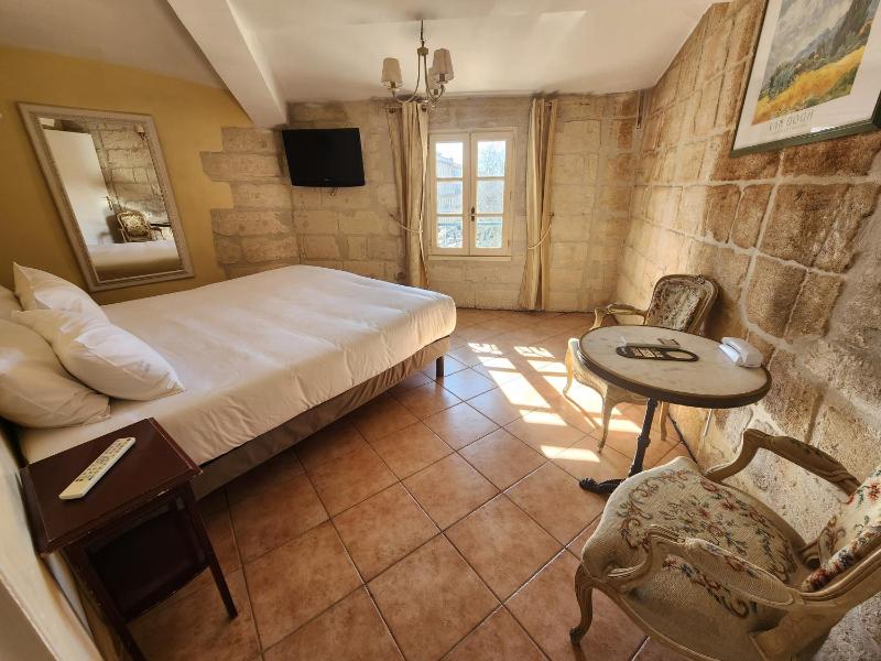 Hôtel du Palais des Papes - image 27