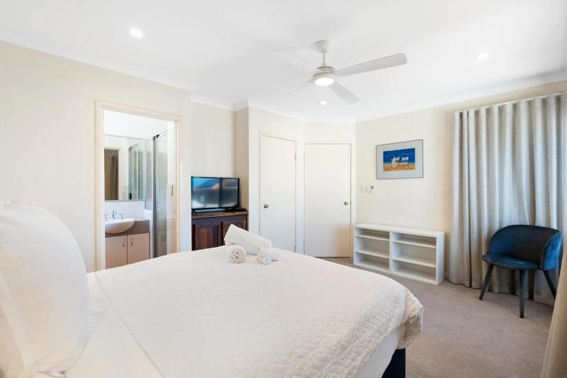 Scarborough Central - Ocean Glimpse Retreat - image 12