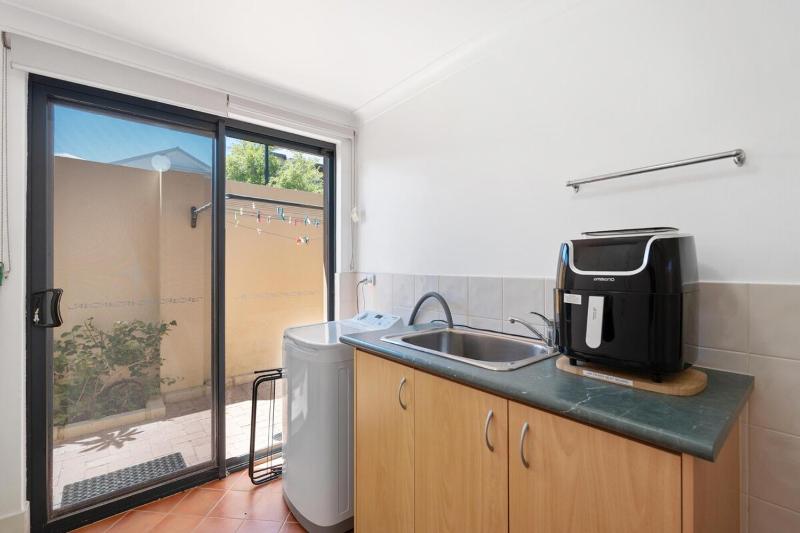Scarborough Central - Ocean Glimpse Retreat - image 11