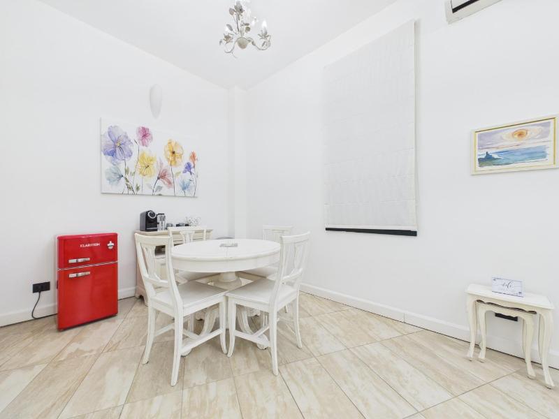 Apart No 6 - image 38
