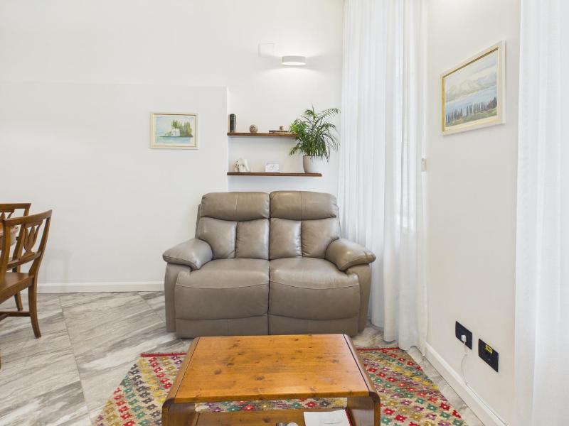 Apart No 6 - image 20