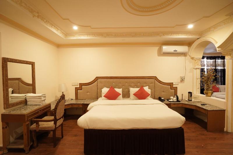 Royal Palace Resort Bhagsunag - Family & Couple Friendly Hotel in McLeod Ganj #RoyalPalaceResortBhagsunag #RoyalPalaceResort #BhagsunagHotel #HotelInMcLeodGanj #FamilyFriendlyHotel #CoupleFriendlyHotel #HotelNearBhagsuWaterfall #DharamshalaHotels #Himacha - image 49